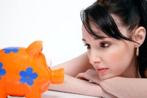 自動積立貯金のメリットとデメリットを主婦が知っておくべき理由は？