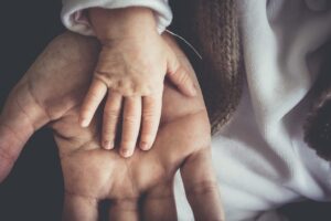 子育てのための貯金はいつから始めるべき？